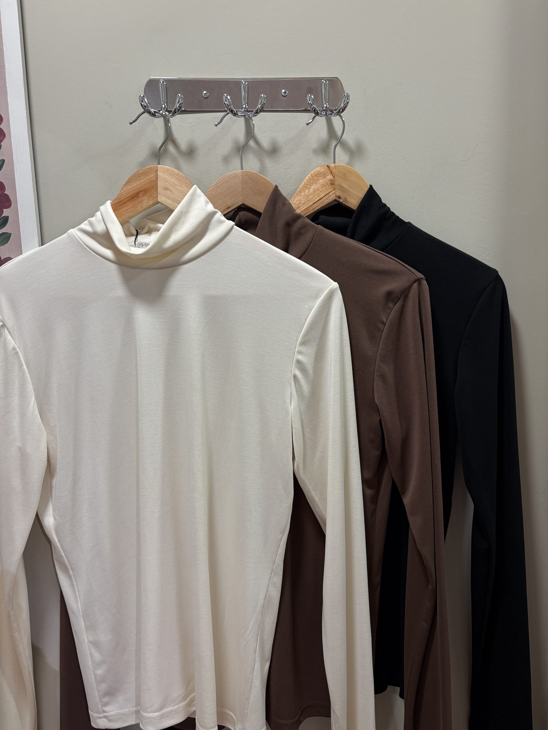 Rhea Basic Top 3colours - Image 2