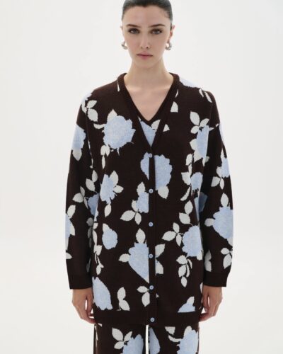 Cardigan V Flowers