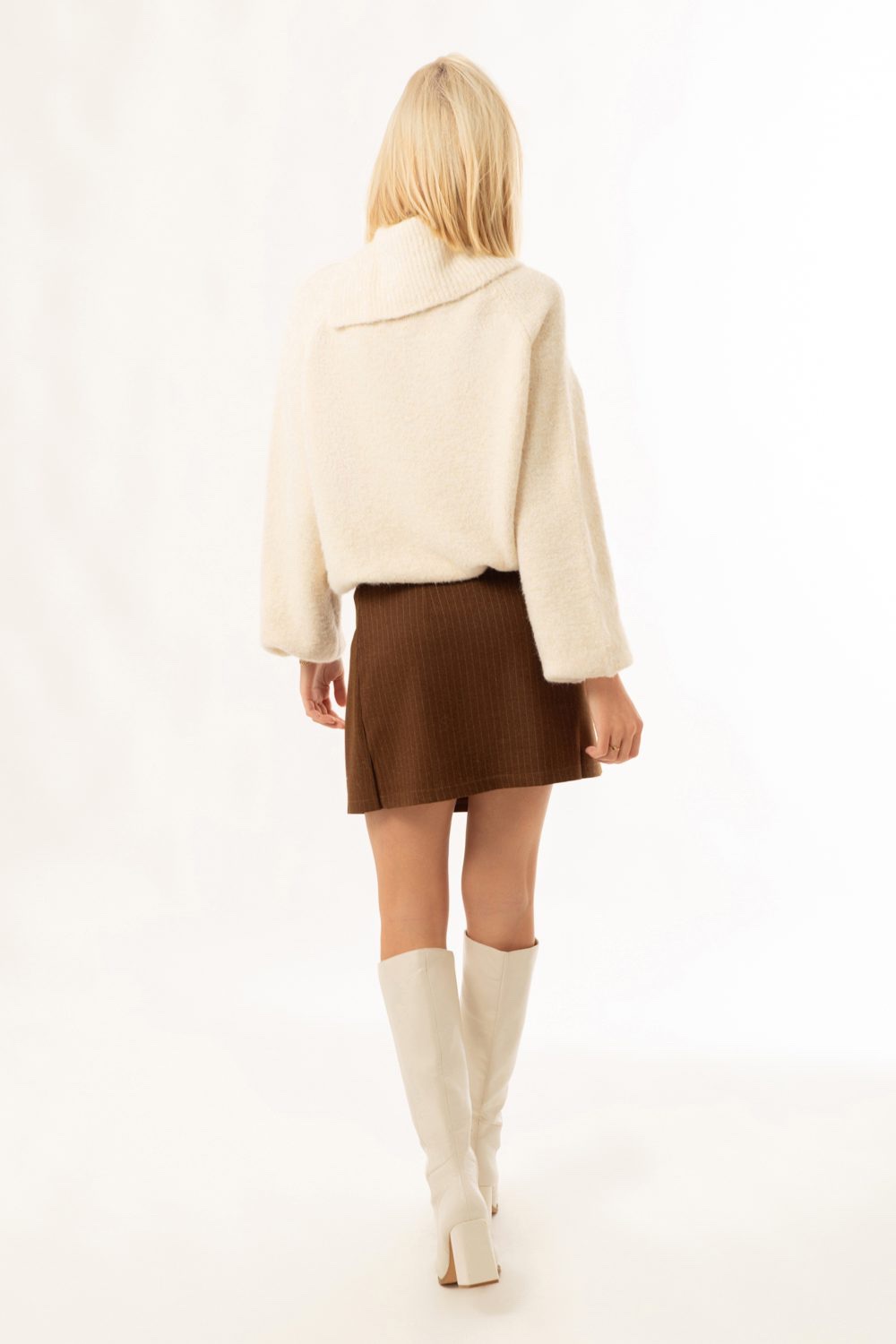 Elora Buttoned Sweater - Image 3