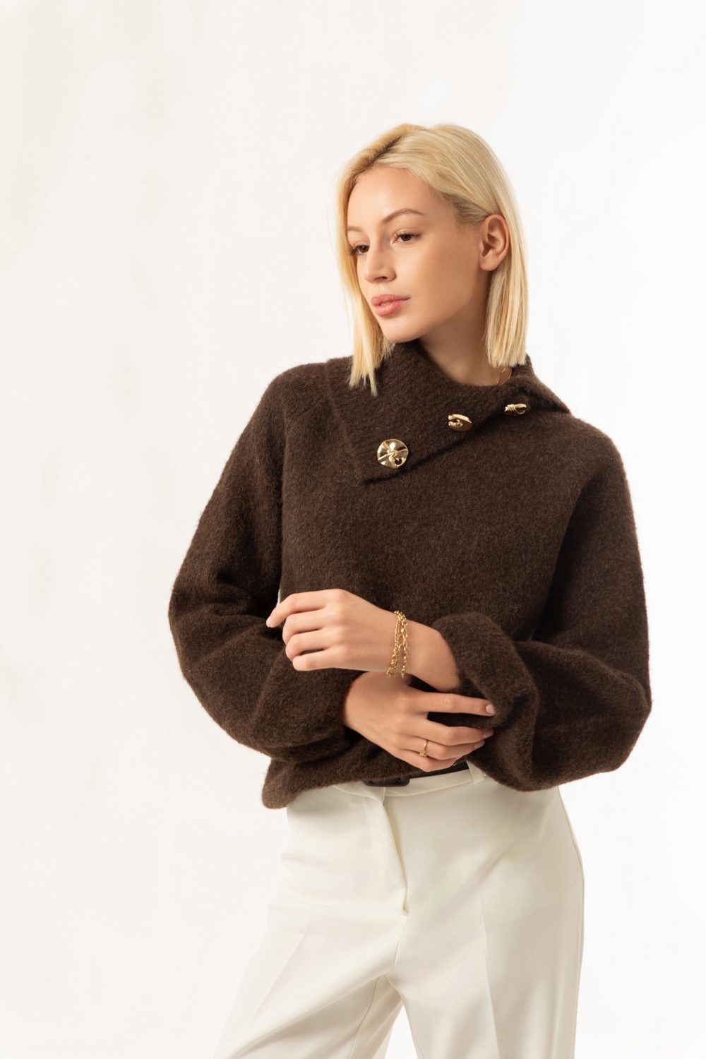 Elora Buttoned Sweater Brown