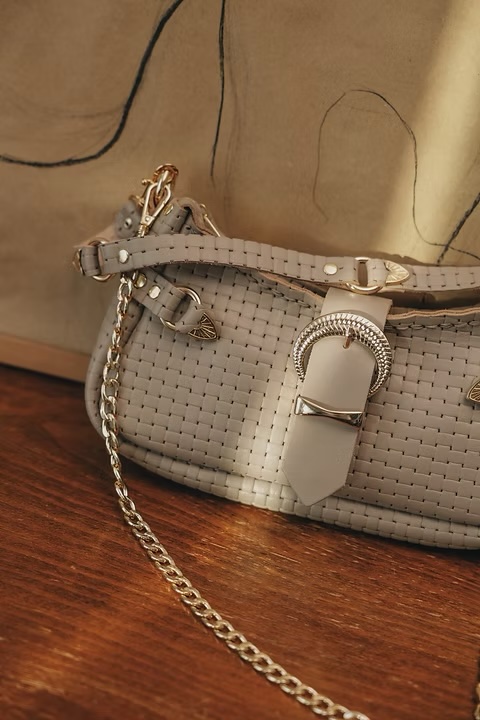 Kiss Of Life | Shoulder Bag | 2 colours