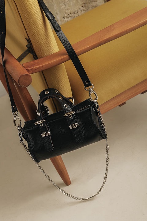 Unstoppable barrel bag black - Image 2