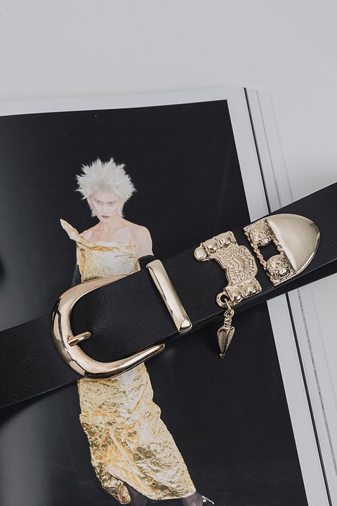 Closer leather belt