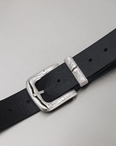 Simplicity leather belt